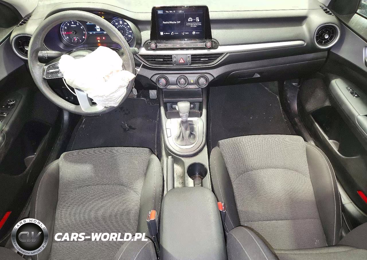 2022 Kia Forte Lxs VIN:3KPF24AD9NE437653 - 8