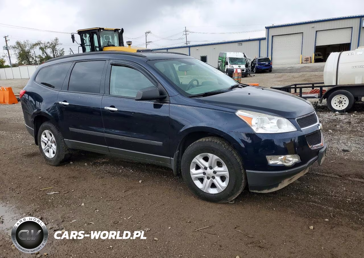 2012 Chevrolet Traverse Ls VIN:1GNKREEDXCJ143728 - 4