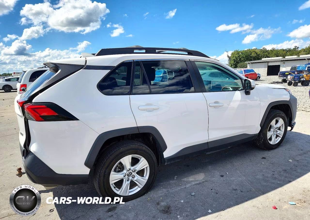 2020 Toyota Rav4 Xle VIN:2T3W1RFV6LW063134 - 3