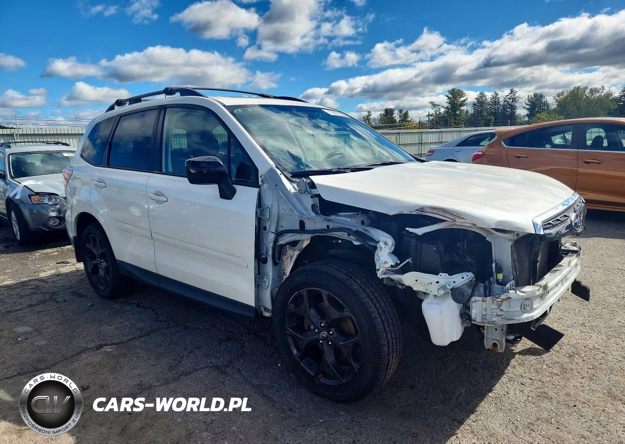 2018 Subaru Forester 2.5I Premium VIN:JF2SJAGCXJH576467 - 4