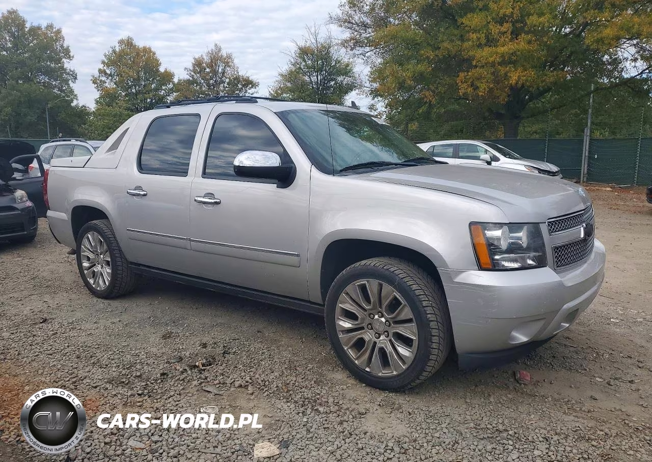2011 Chevrolet Avalanche Ltz VIN:3GNTKGE32BG398269 - 4