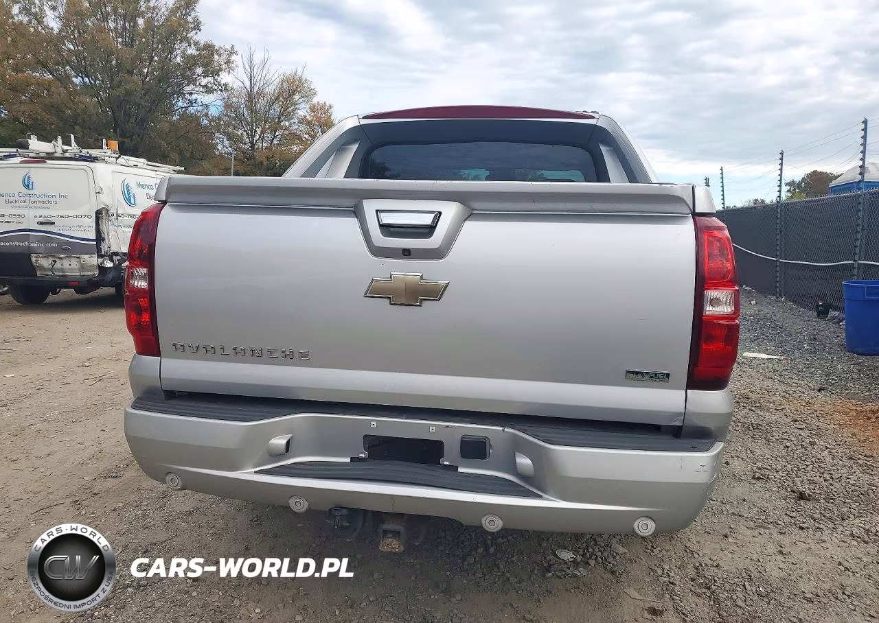 2011 Chevrolet Avalanche Ltz VIN:3GNTKGE32BG398269 - 6