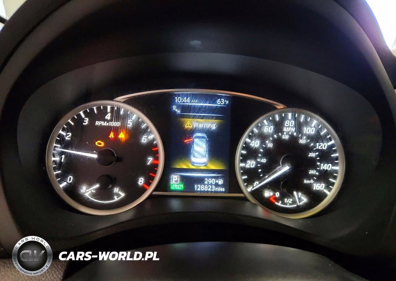 2017 Nissan Sentra Sr Turbo VIN:3N1CB7AP0HY335730 - 9