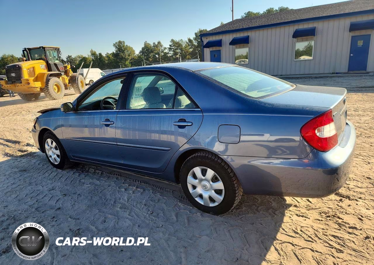 2003 Toyota Camry Le VIN:4T1BE32K13U708812 - 2