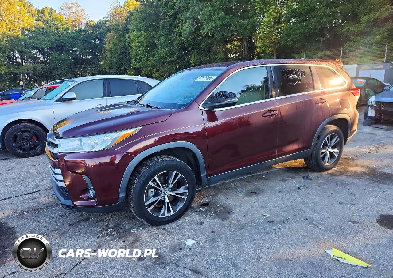 2019 Toyota Highlander Le Plus VIN:5TDZZRFH6KS332782 - 1