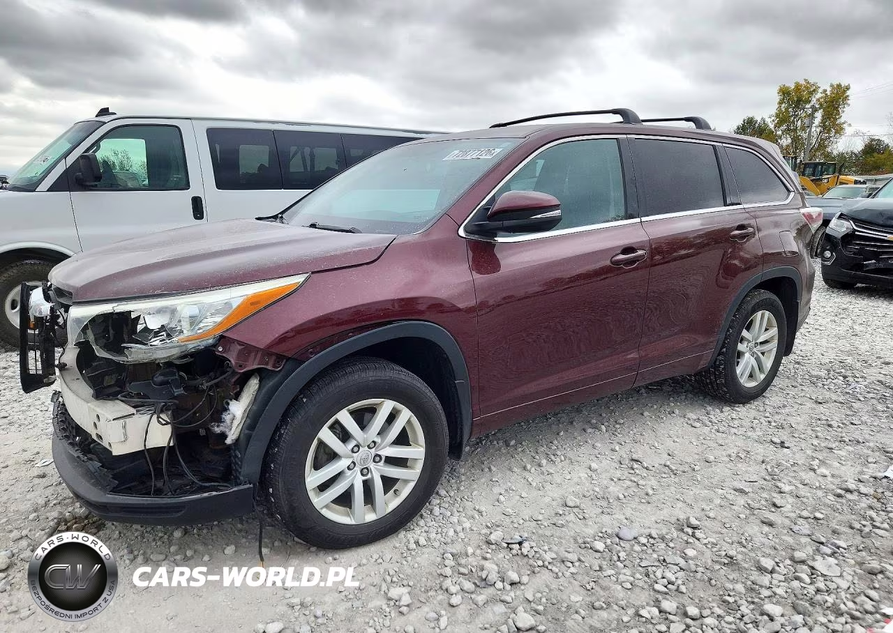 2015 Toyota Highlander Le VIN:5TDBKRFH4FS204990 - 1