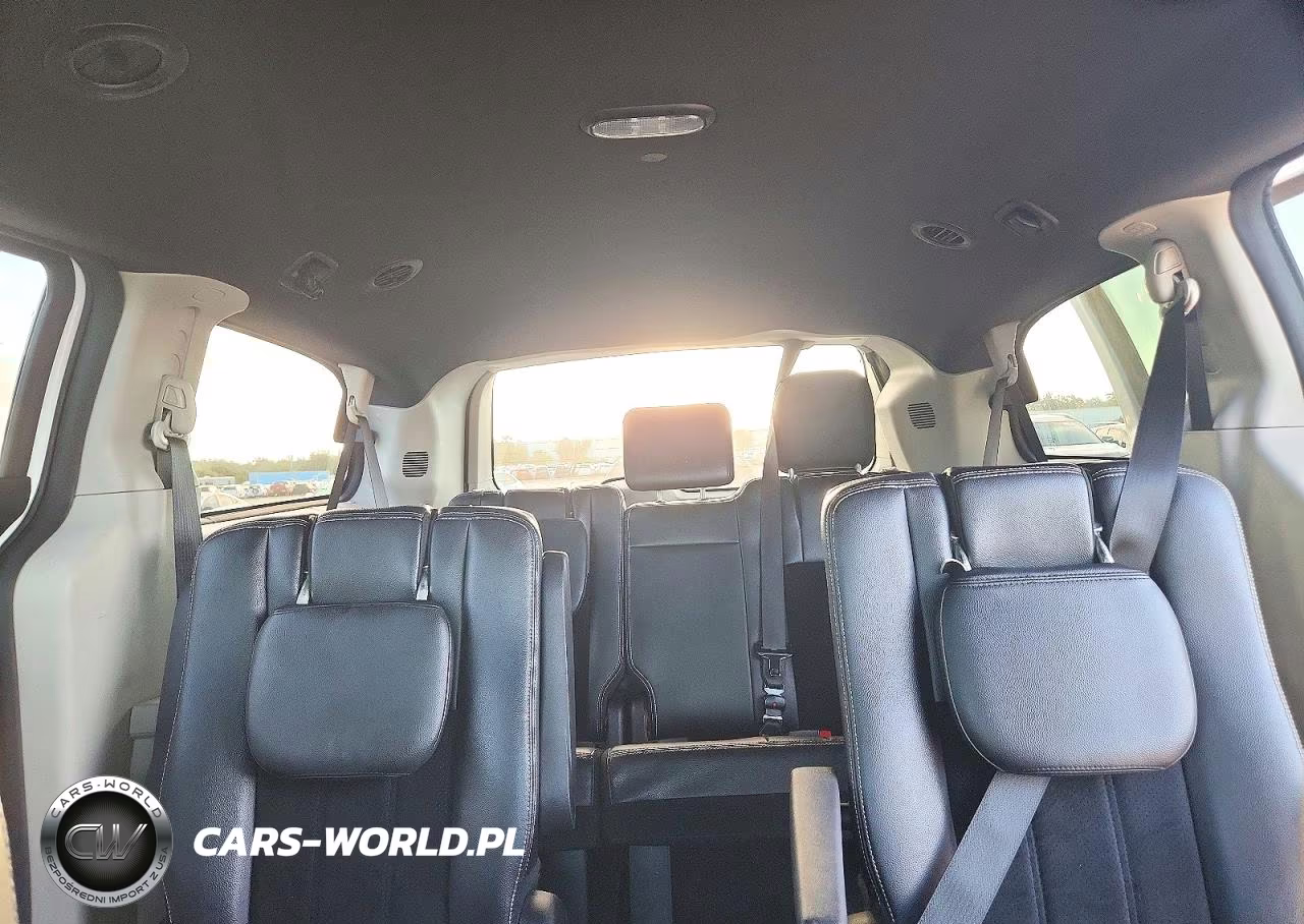 2018 Dodge Grand Caravan Sxt VIN:2C4RDGCG0JR248964 - 10