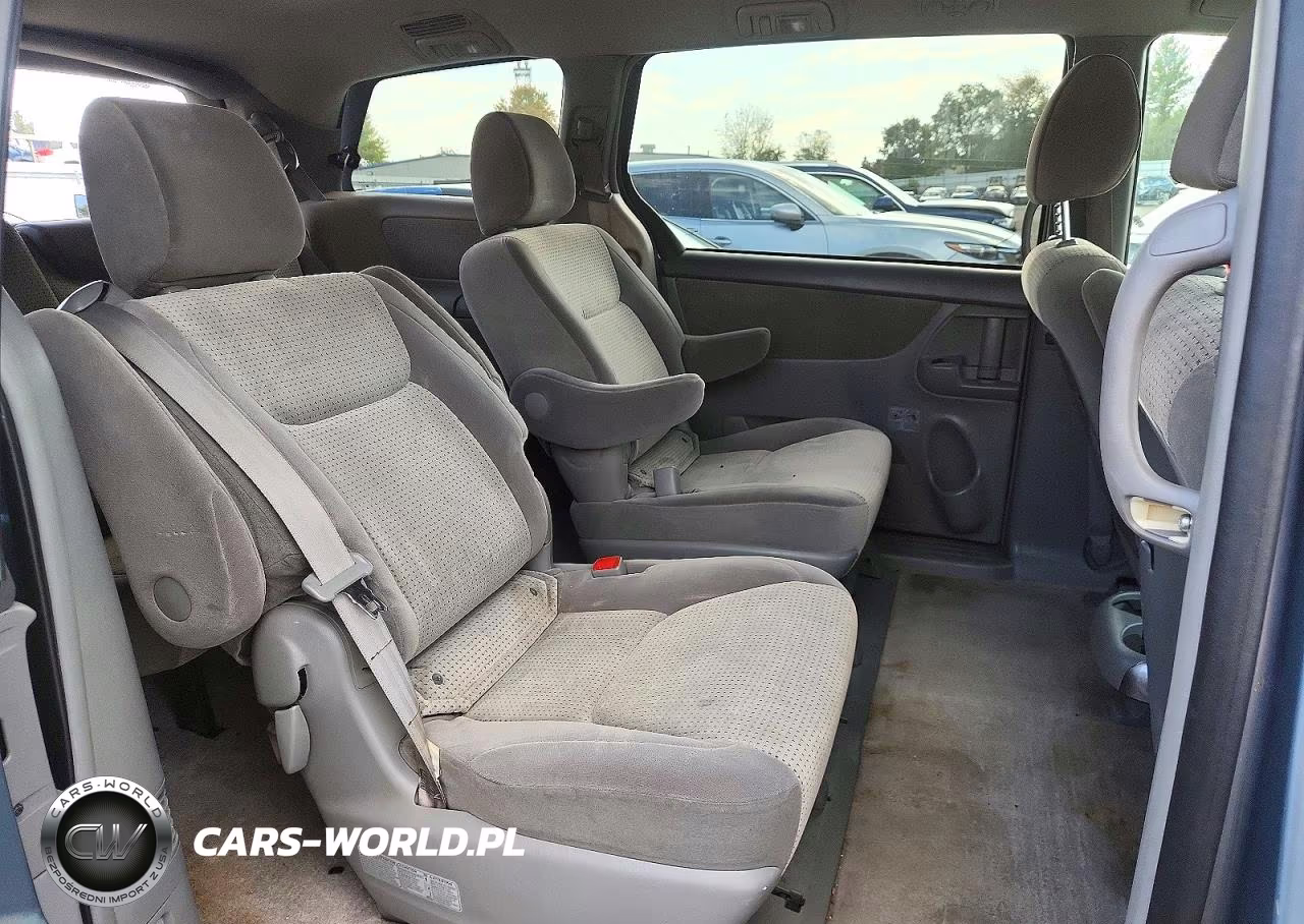 2009 Toyota Sienna Le 7-Passenger VIN:5TDZK23CX9S278613 - 11
