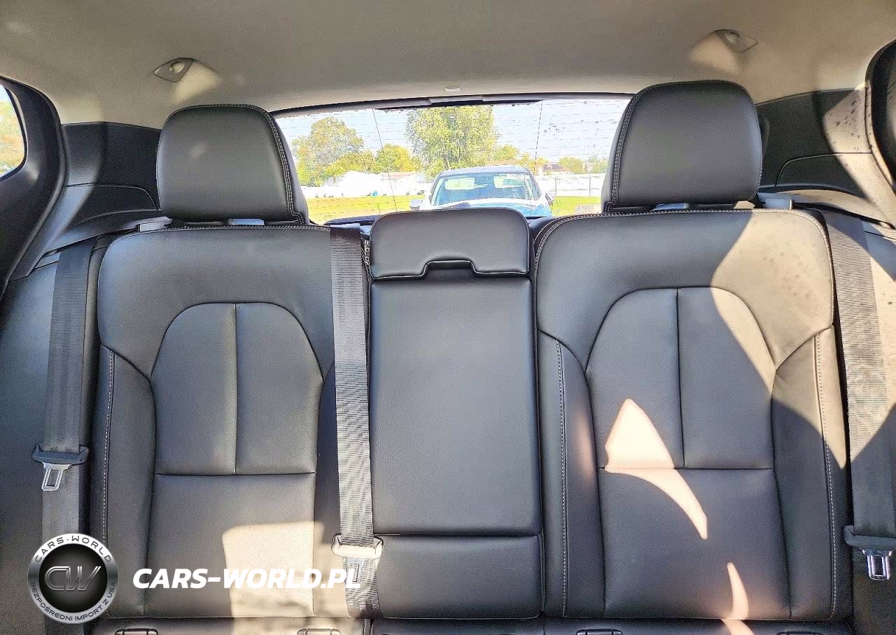 2025 Volvo Xc40 Ultra VIN:YV4L12UM8S2482515 - 10