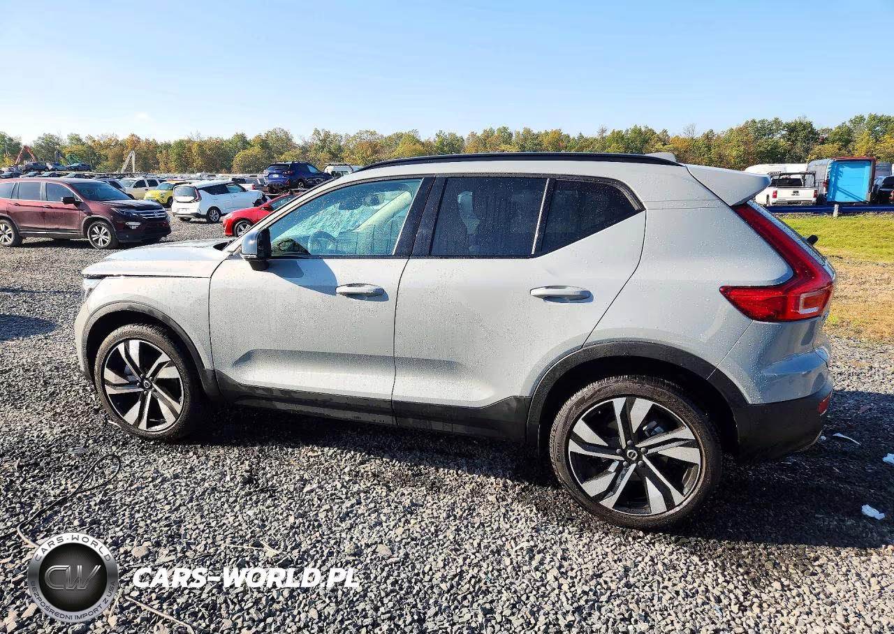 2025 Volvo Xc40 Ultra VIN:YV4L12UM8S2482515 - 2