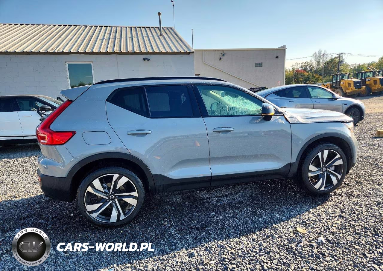 2025 Volvo Xc40 Ultra VIN:YV4L12UM8S2482515 - 3