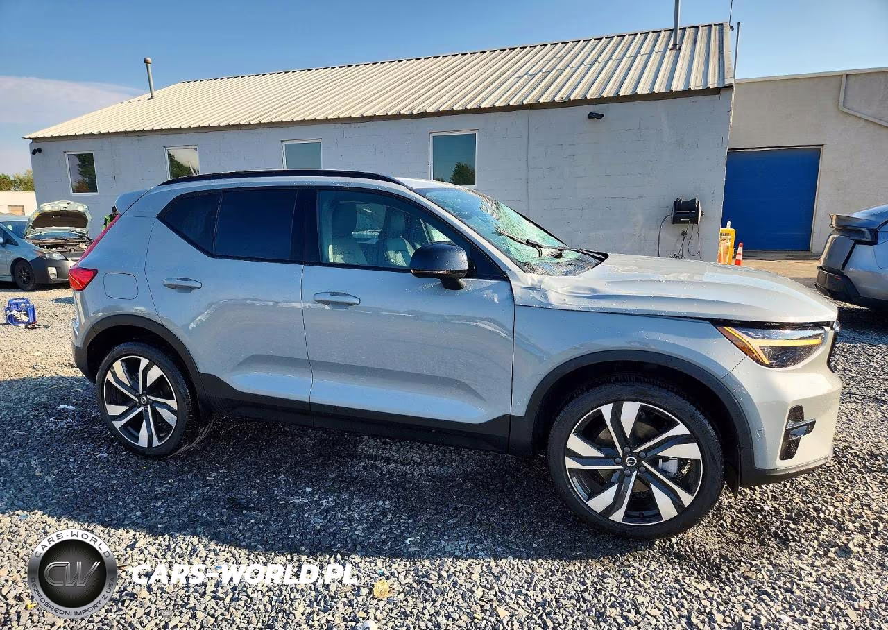 2025 Volvo Xc40 Ultra VIN:YV4L12UM8S2482515 - 4