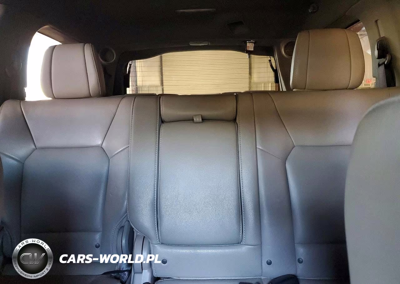 2012 Honda Pilot Touring VIN:5FNYF4H93CB068133 - 10