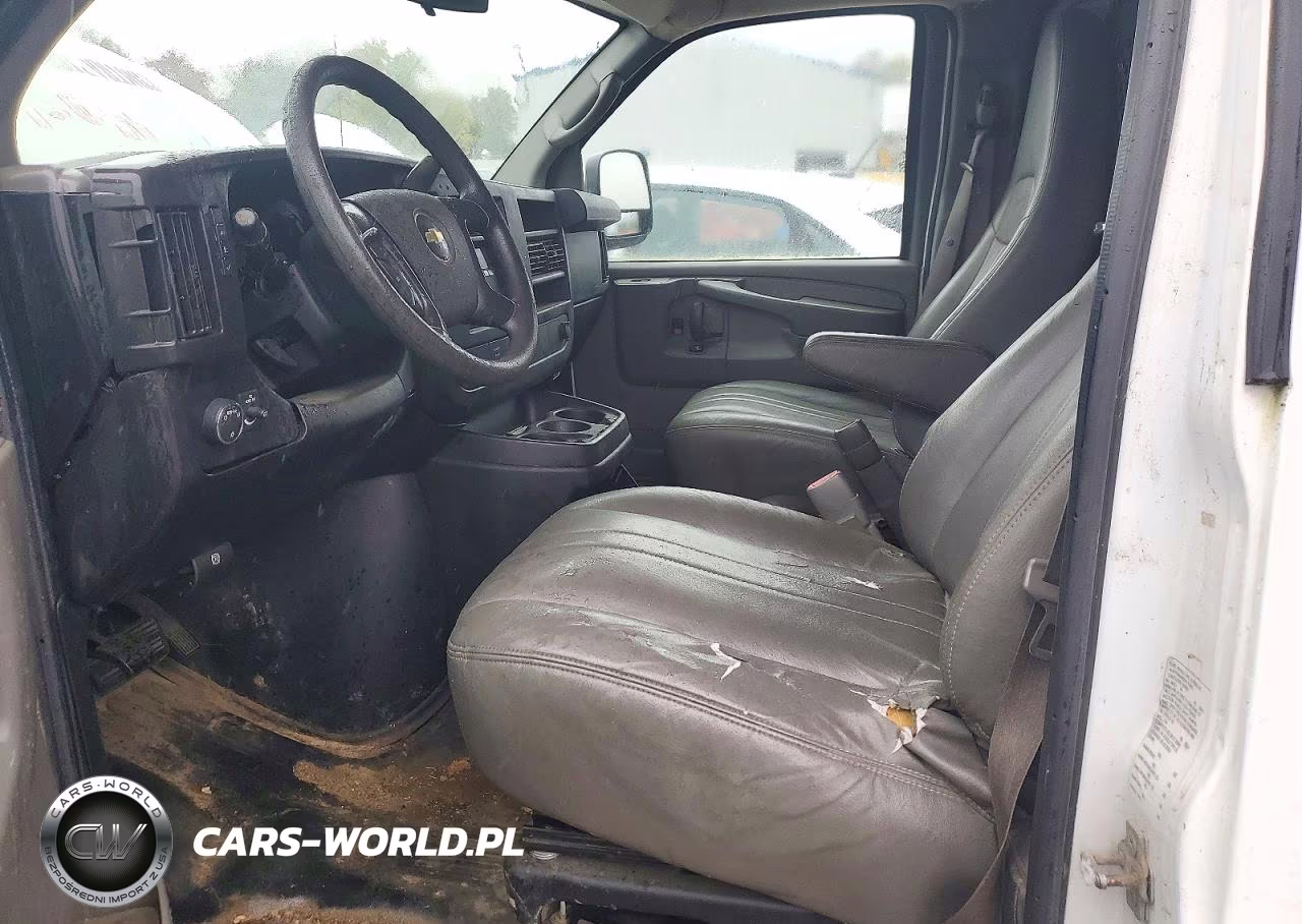 2014 Chevrolet Express G2500 VIN:1GCWGFCA6E1156641 - 7