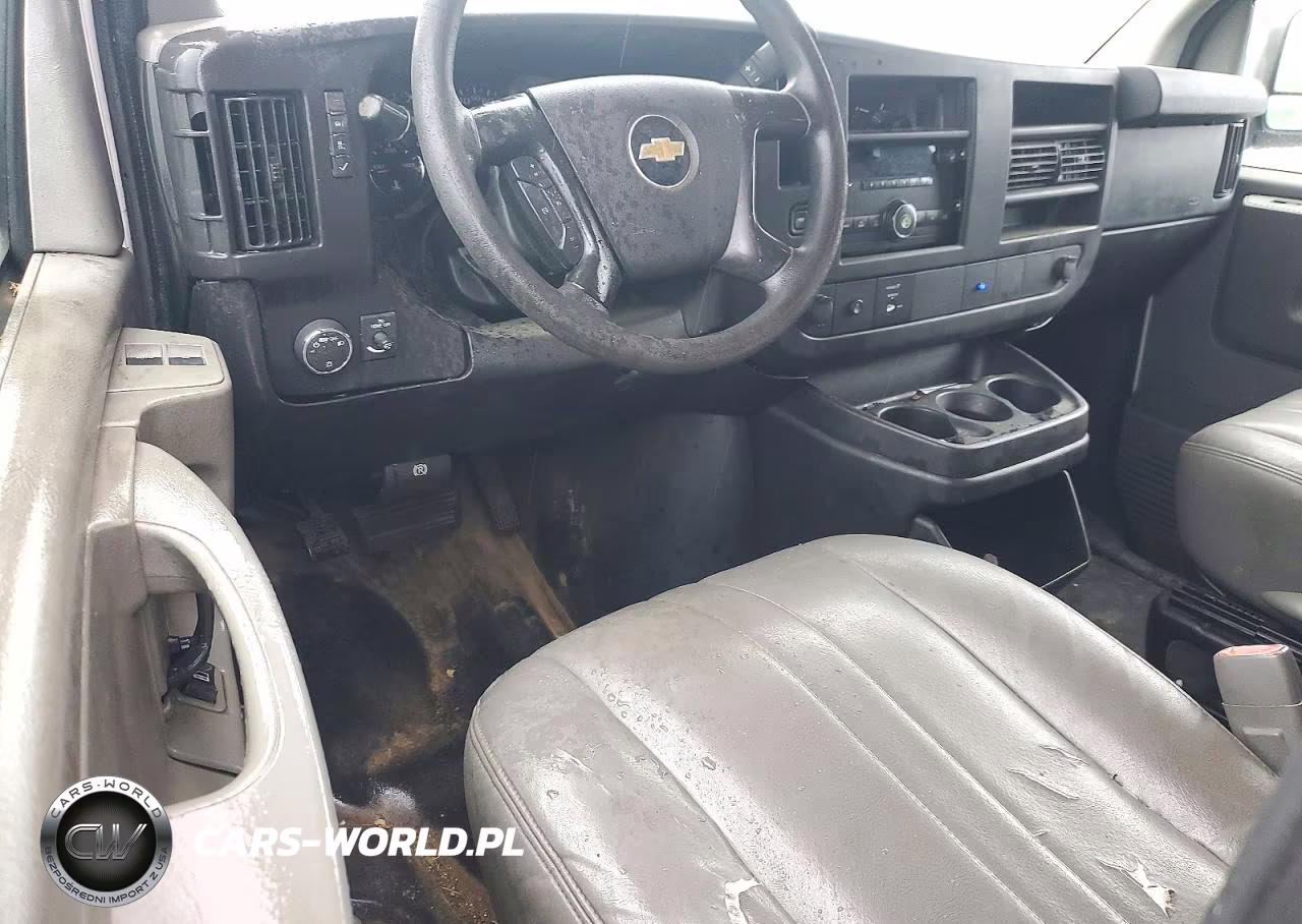 2014 Chevrolet Express G2500 VIN:1GCWGFCA6E1156641 - 8