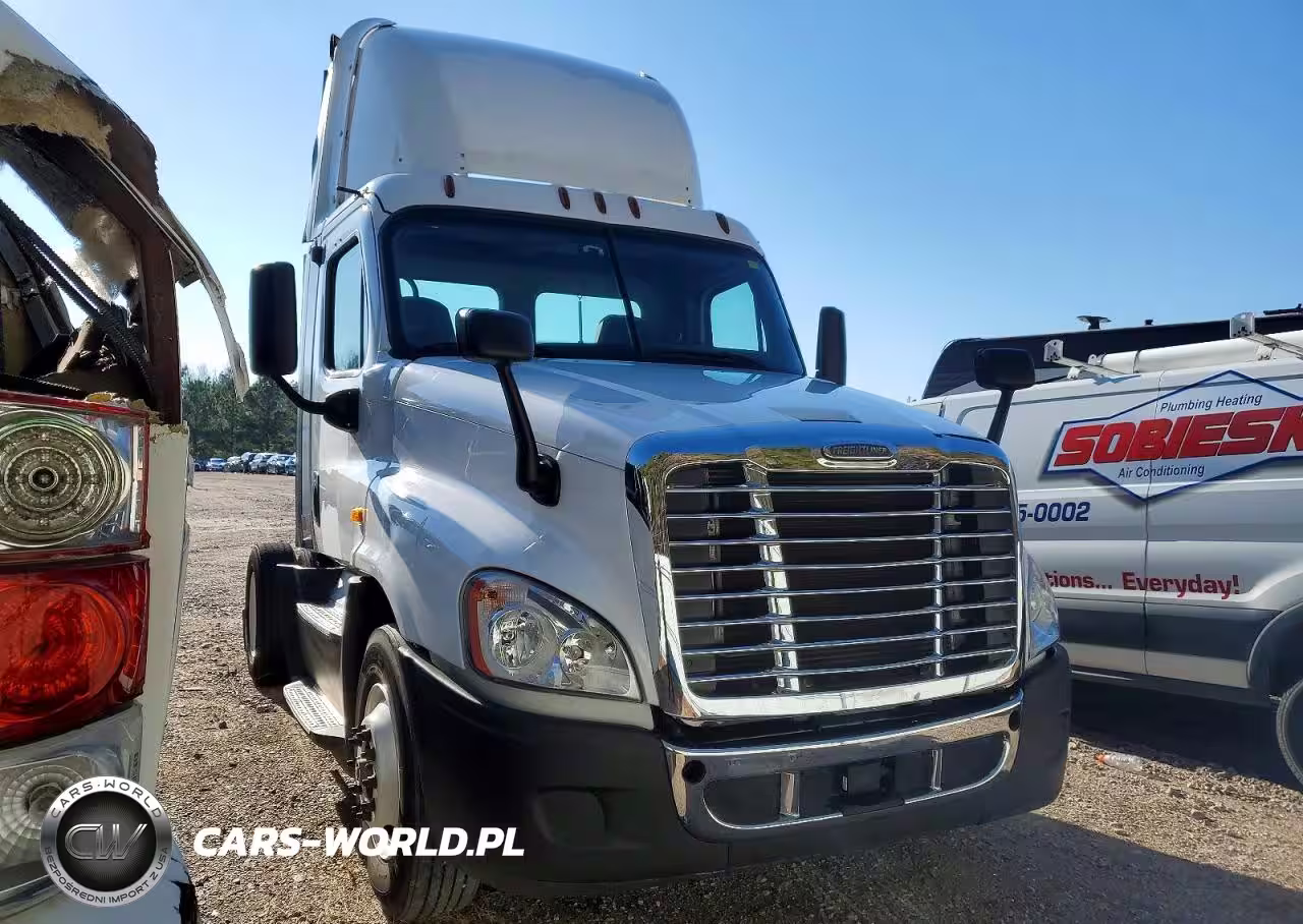 2016 Freightliner Cascadia 125 Semi Truck