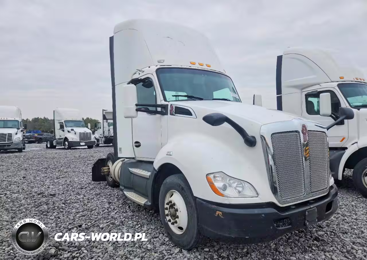2016 Kenworth T680 Semi Truck