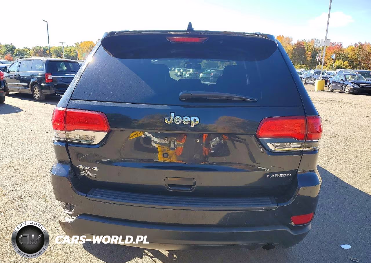 2015 Jeep Grand Cherokee Laredo VIN:1C4RJFAG8FC731513 - 6