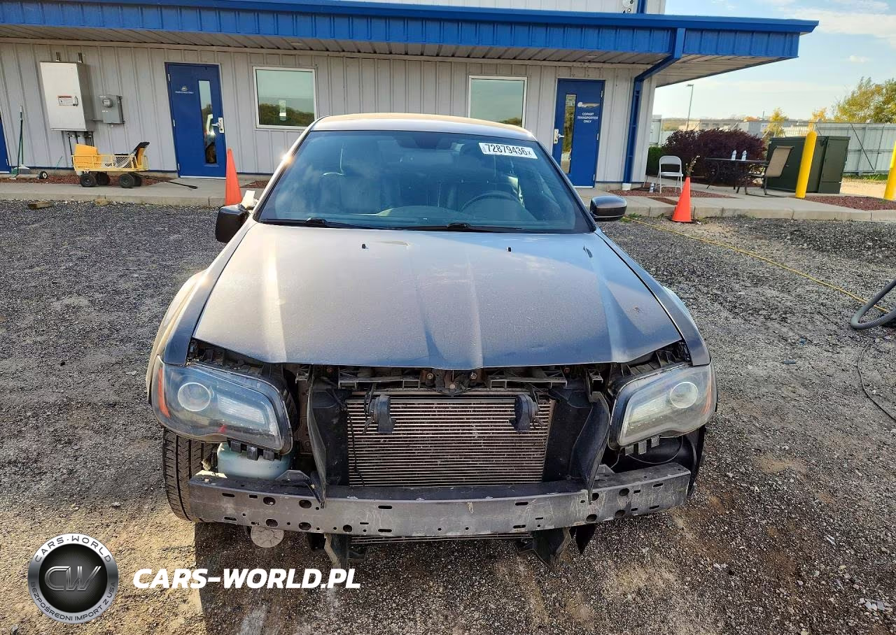 2014 Chrysler 300 S VIN:2C3CCABG6EH327904 - 5