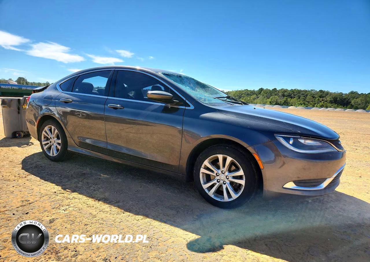 2016 Chrysler 200 Limited VIN:1C3CCCAB4GN106023 - 4