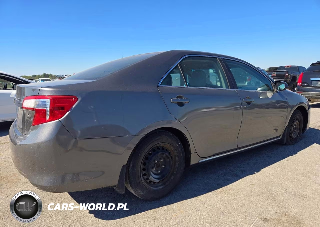 2014 Toyota Camry Le VIN:4T4BF1FK7ER388688 - 3