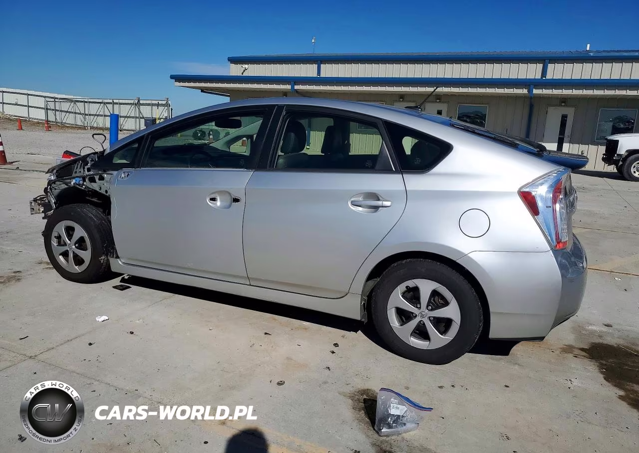 2015 Toyota Prius Four VIN:JTDKN3DU9F0411463 - 2