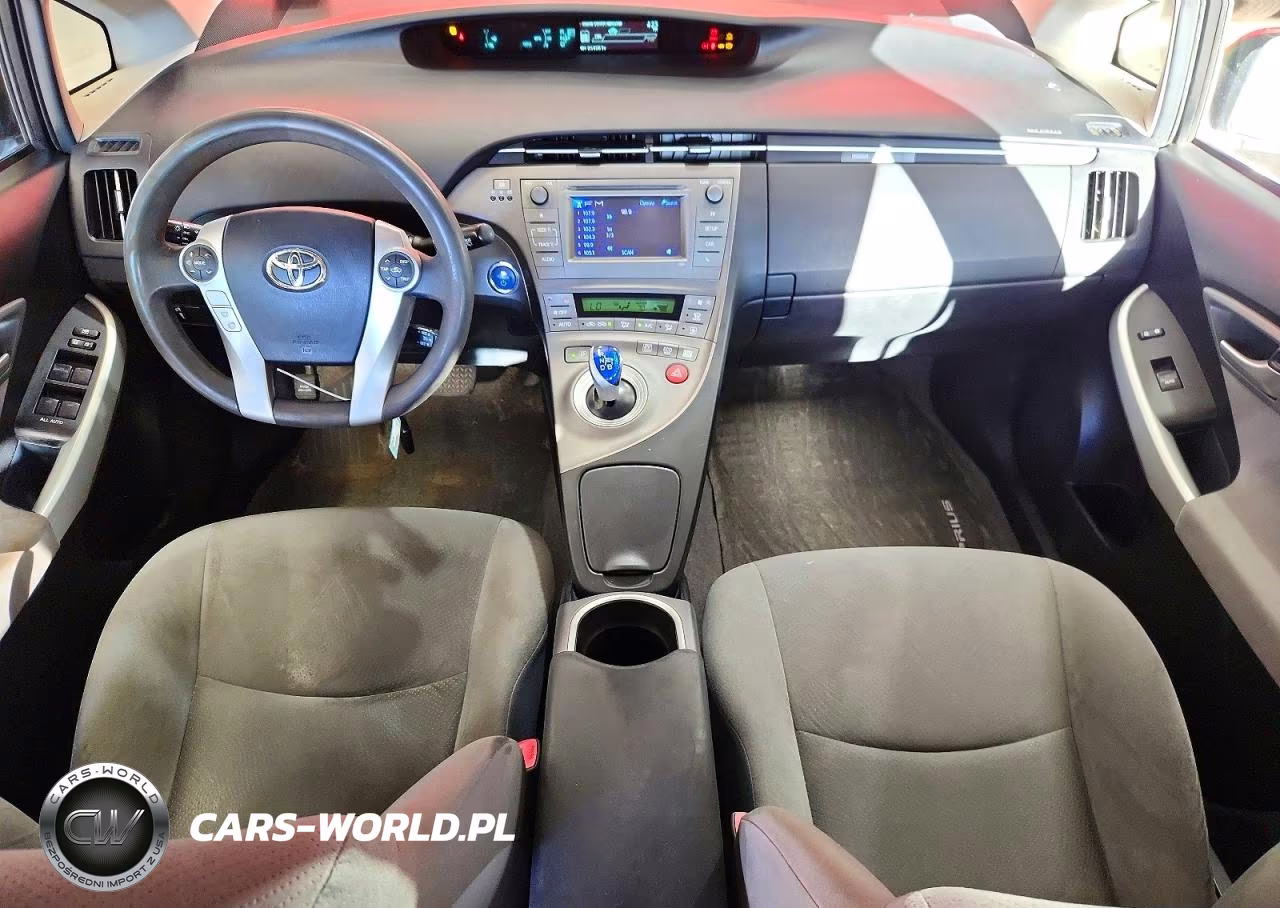 2012 Toyota Prius Two VIN:JTDKN3DU3C5465257 - 8
