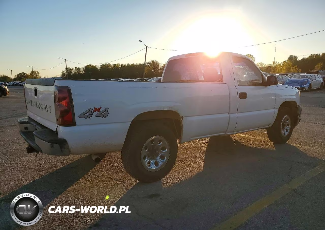 2007 Chevrolet Silverado K1500 Classic VIN:1GCEK14V17E184874 - 3