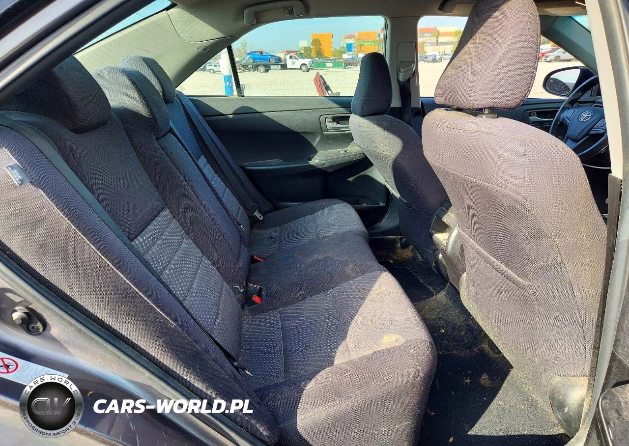 2016 Toyota Camry Le VIN:4T1BF1FK2GU125988 - 10