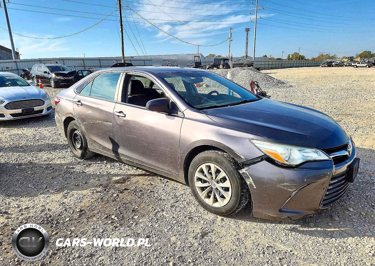 2016 Toyota Camry Le VIN:4T1BF1FK2GU125988 - 4