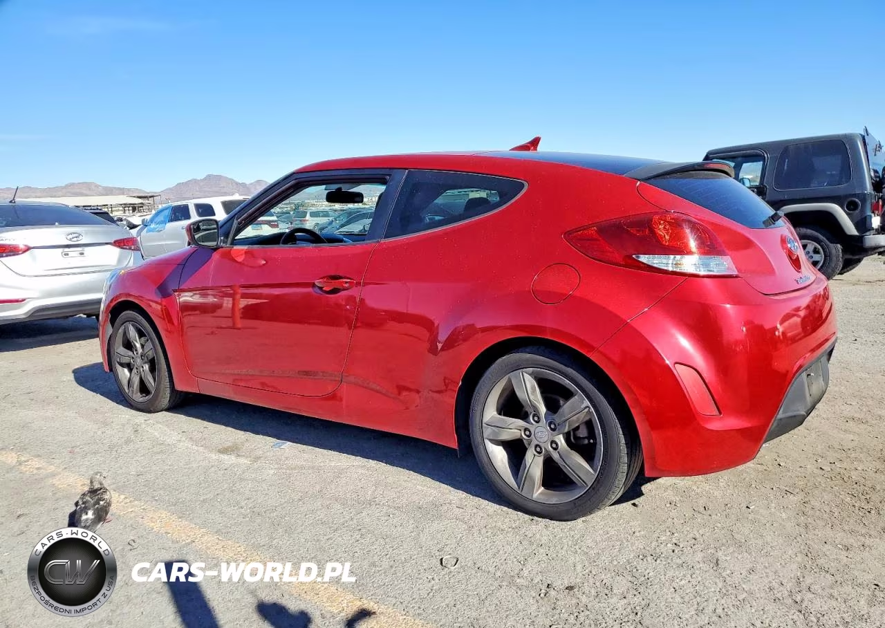 2015 Hyundai Veloster VIN:KMHTC6AD6FU240109 - 2