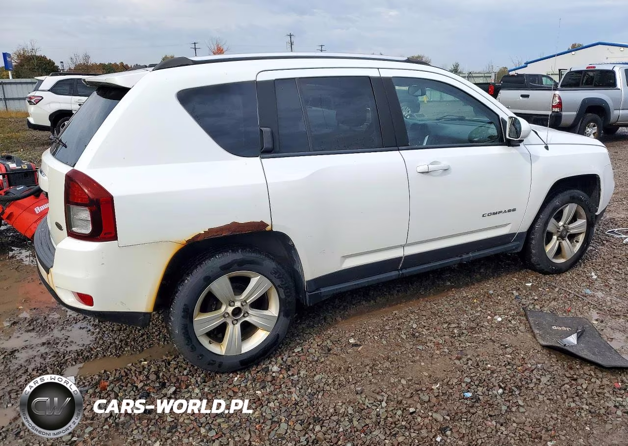 2014 Jeep Compass Sport VIN:1C4NJDAB6ED840908 - 3