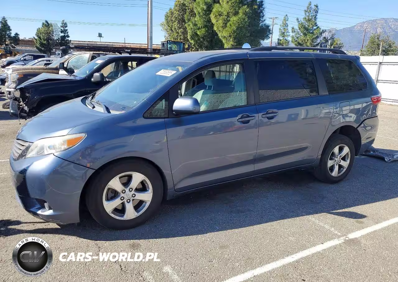 2016 Toyota Sienna Le