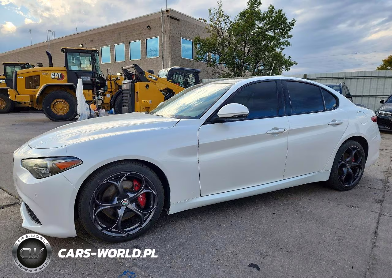 2018 Alfa Romeo Giulia Ti Q4