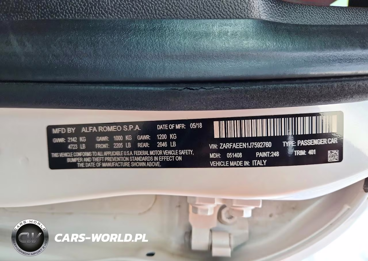 2018 Alfa Romeo Giulia Ti Q4 VIN:ZARFAEEN1J7592760 - 12