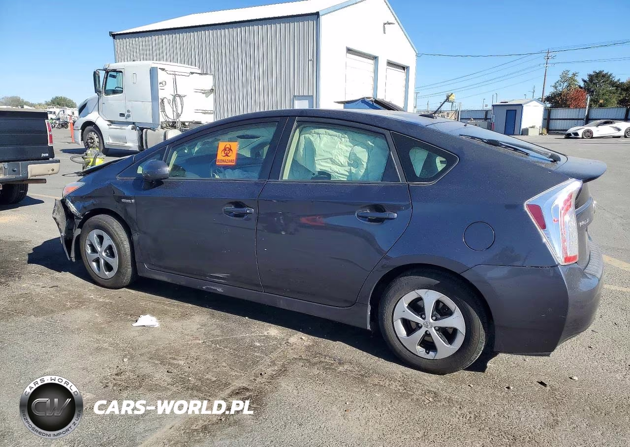 2015 Toyota Prius Four VIN:JTDKN3DU1F0445820 - 2