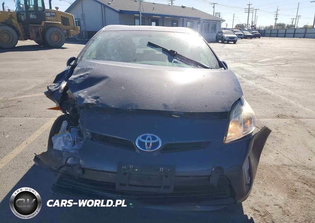 2015 Toyota Prius Four VIN:JTDKN3DU1F0445820 - 5