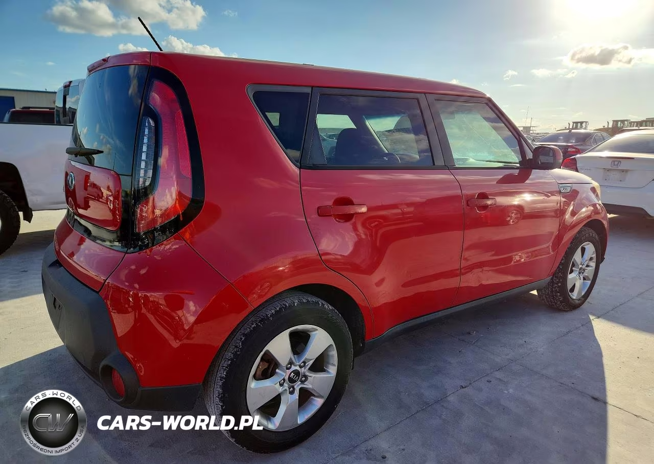 2015 Kia Soul + VIN:KNDJP3A59F7790636 - 3
