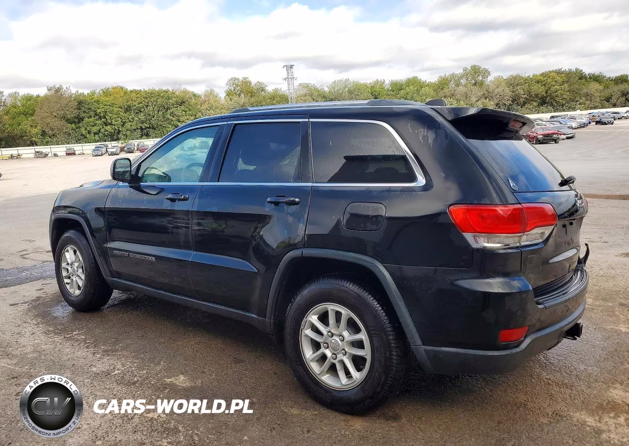 2018 Jeep Grand Cherokee Laredo VIN:1C4RJEAG8JC412261 - 2
