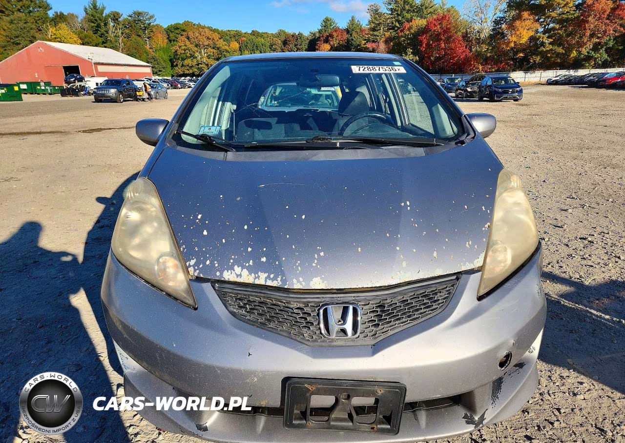 2010 Honda Fit Sport VIN:JHMGE8H46AS007304 - 5