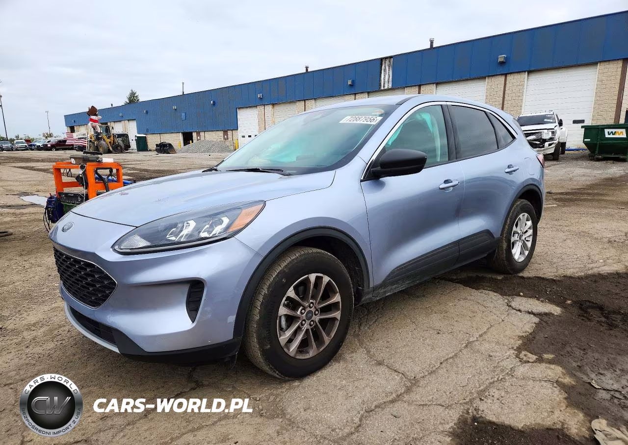 2022 Ford Escape Se