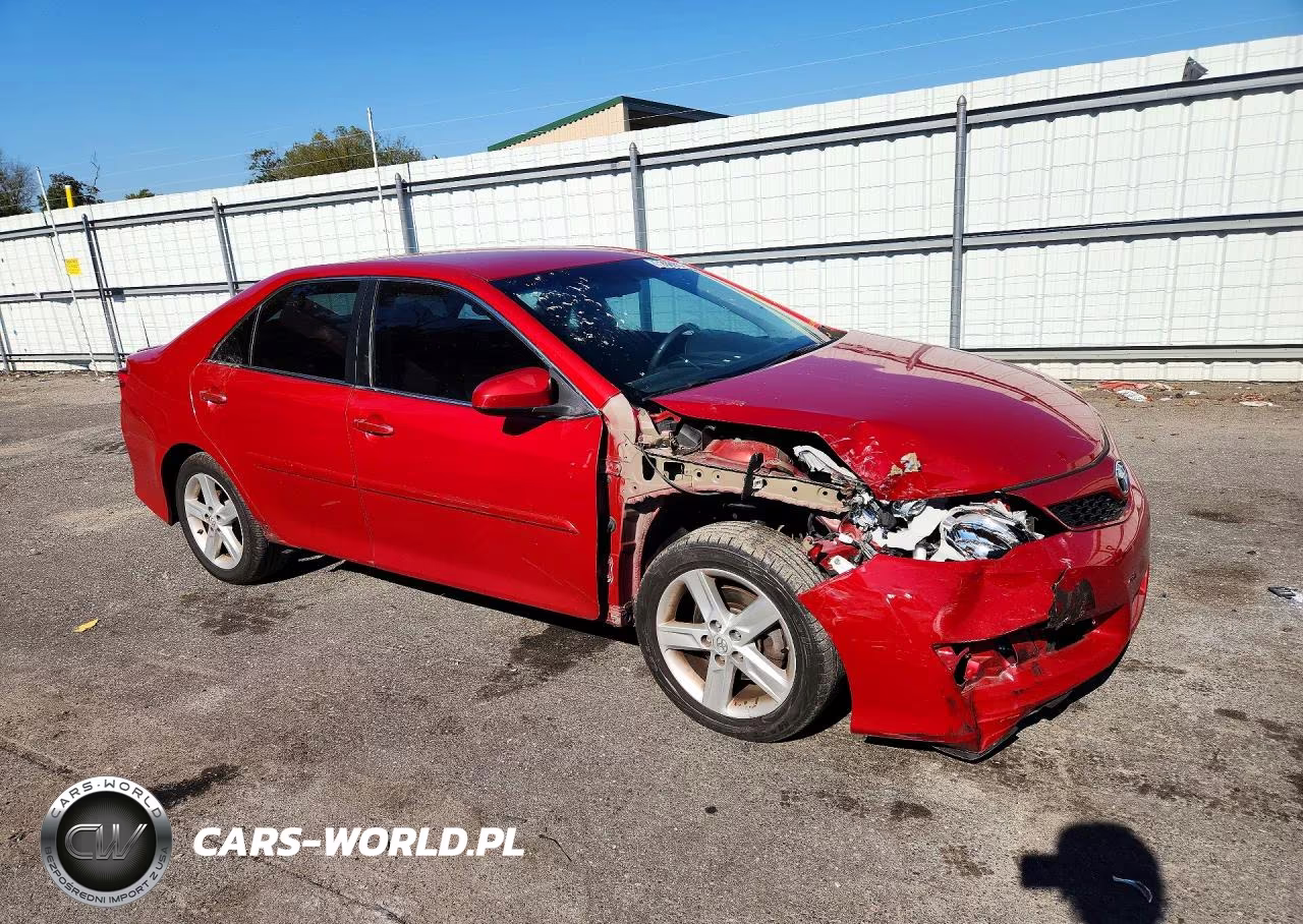 2013 Toyota Camry Se VIN:4T1BF1FK6DU675870 - 4
