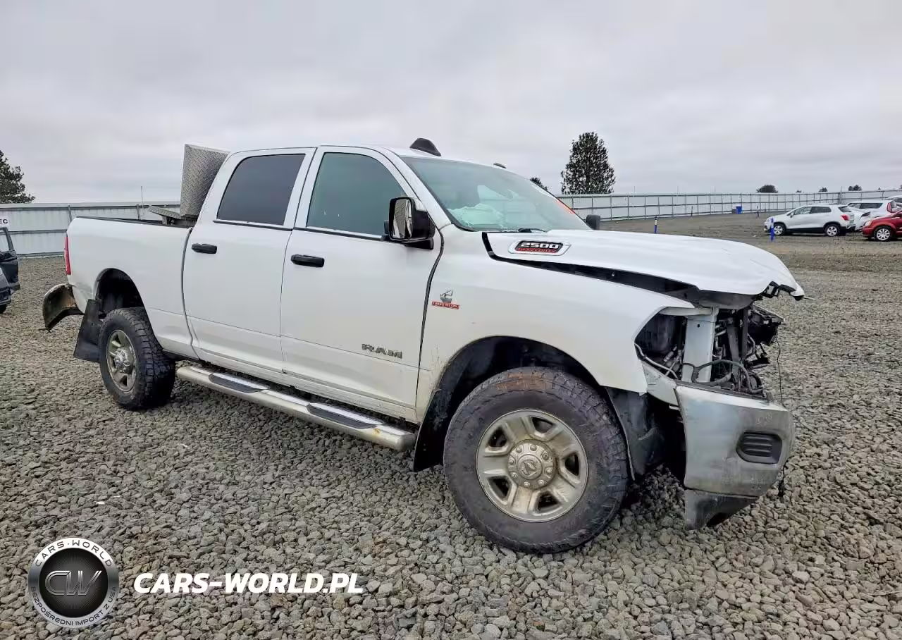2022 Ram 2500 Tradesman VIN:3C6UR5CL3NG110030 - 4