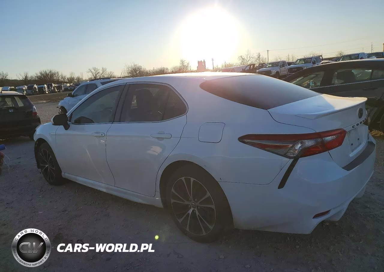 2018 Toyota Camry L VIN:JTNB11HKXJ3025047 - 2