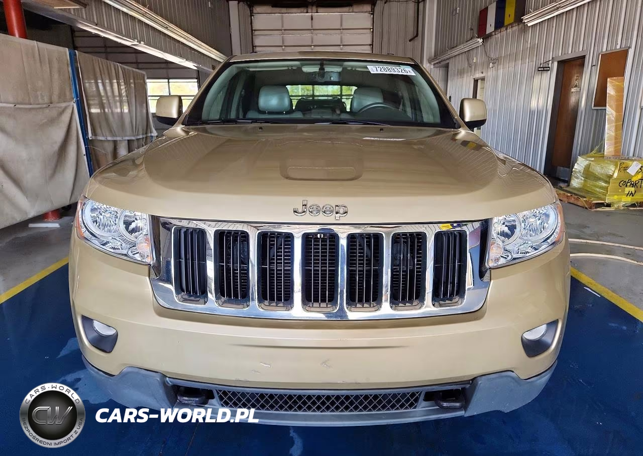 2011 Jeep Grand Cherokee Laredo VIN:1J4RR4GG2BC736814 - 5