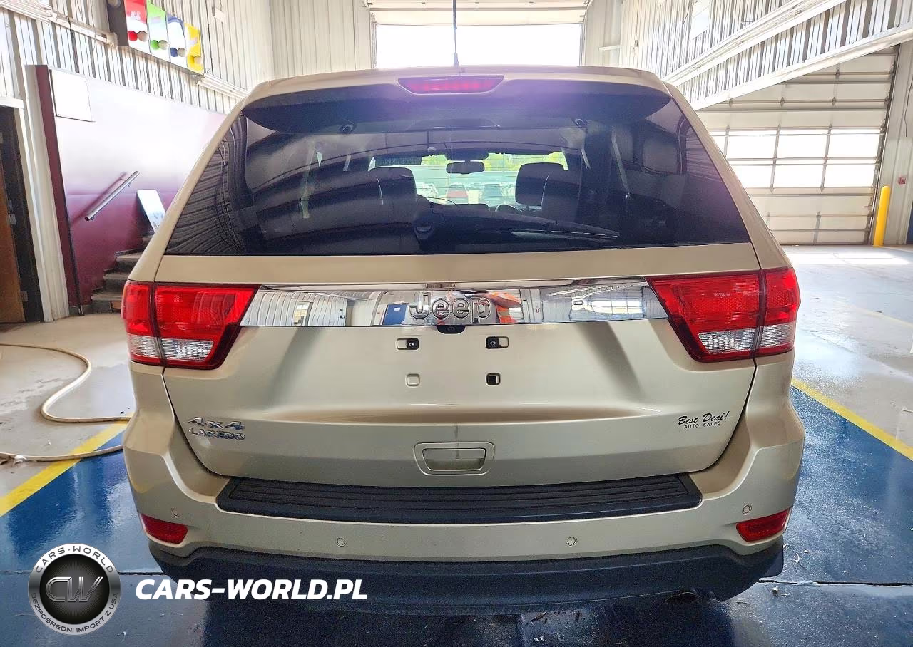 2011 Jeep Grand Cherokee Laredo VIN:1J4RR4GG2BC736814 - 6