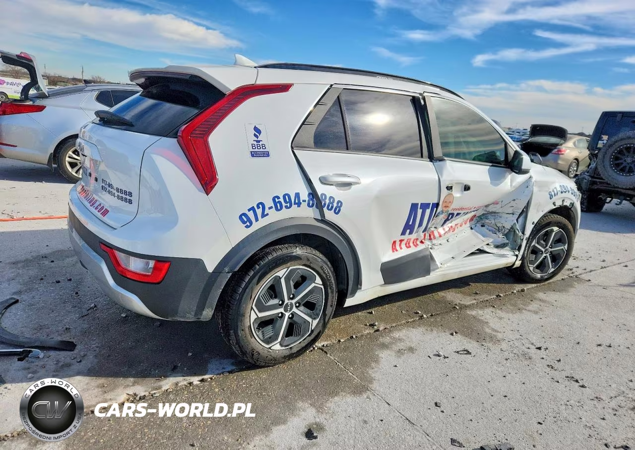 2024 Kia Niro Lx VIN:KNDCP3LE9R5156040 - 3
