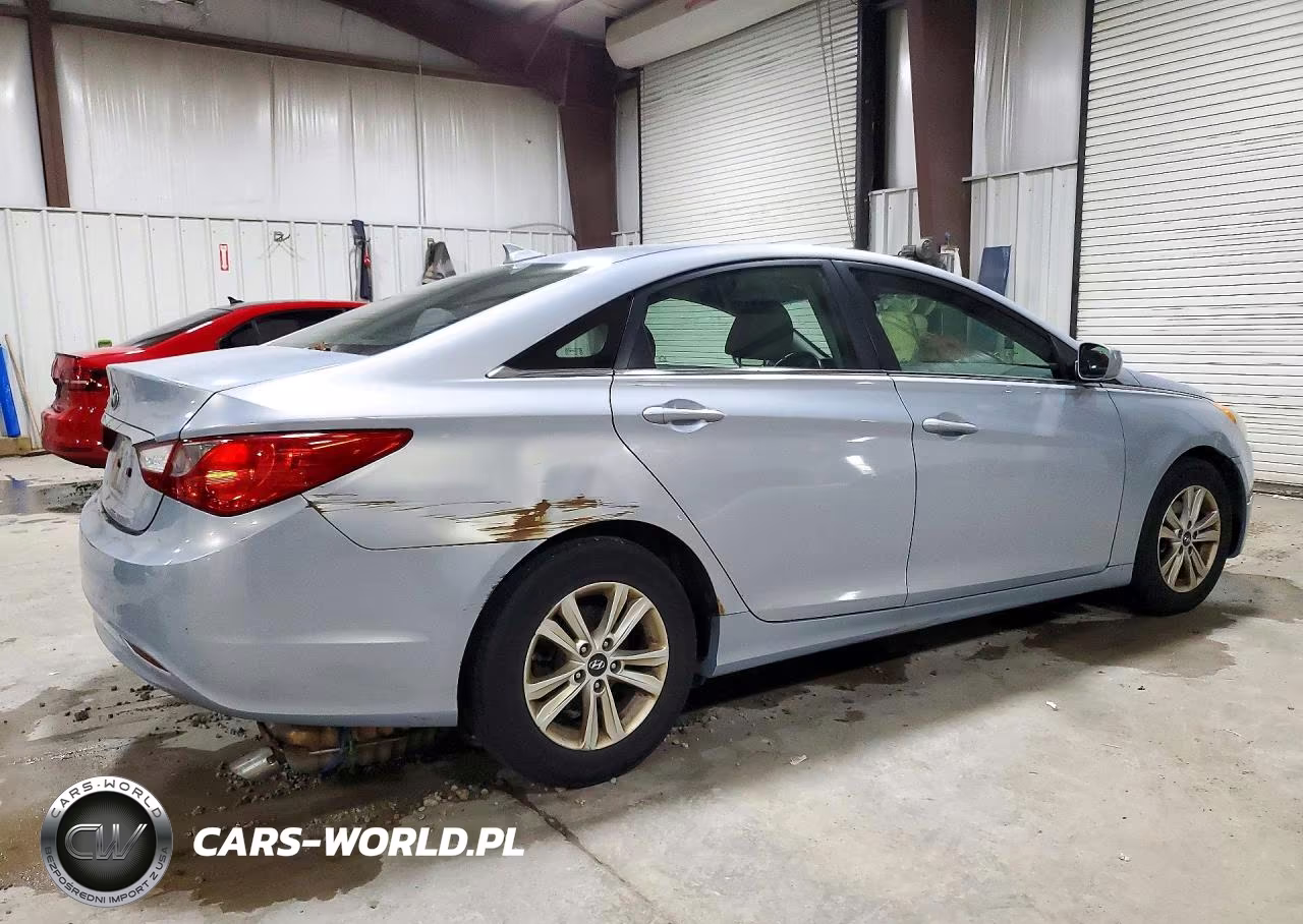 2012 Hyundai Sonata Gls VIN:5NPEB4AC1CH369571 - 3