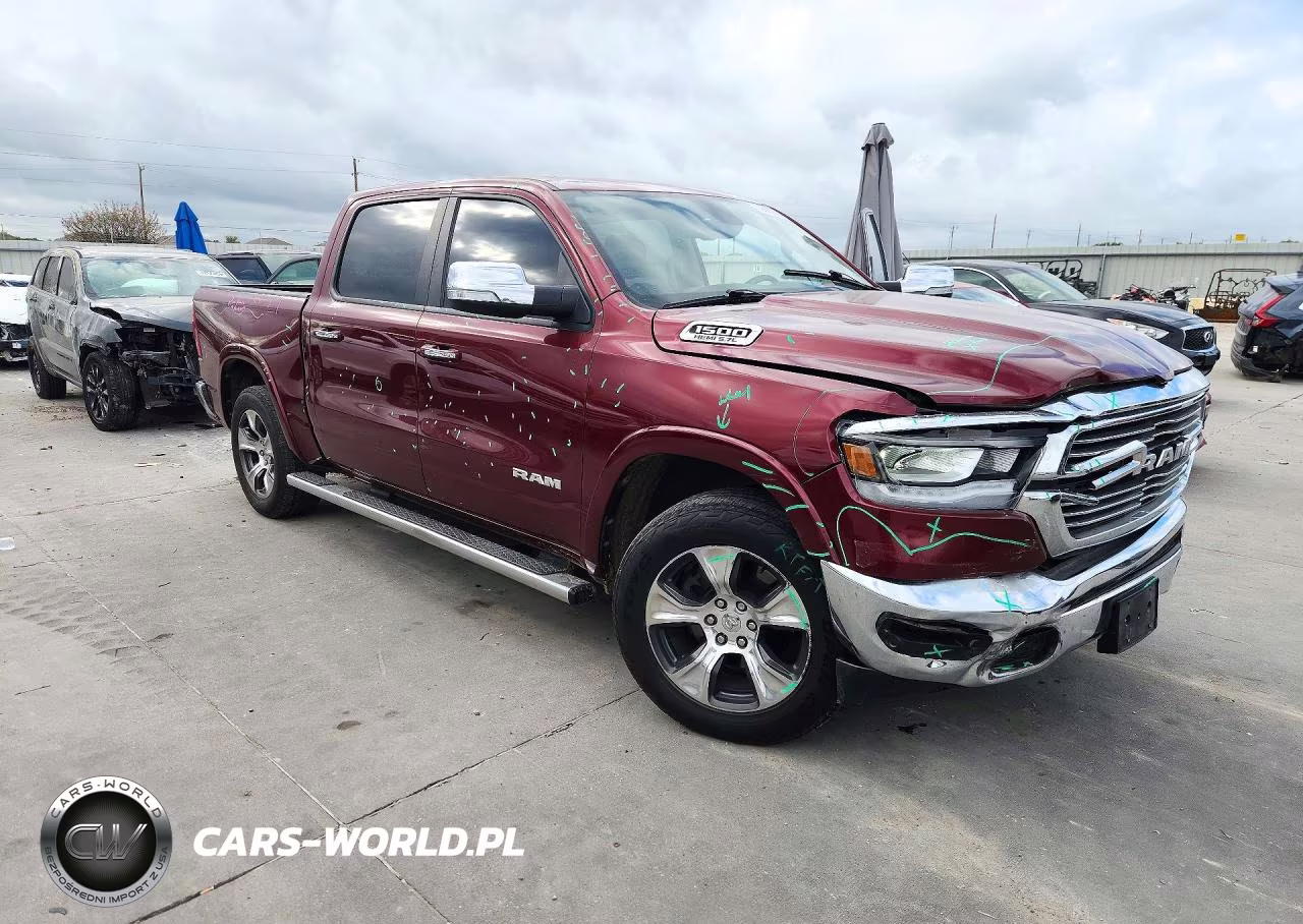 2019 Ram 1500 Laramie VIN:1C6SRFJT9KN546335 - 4