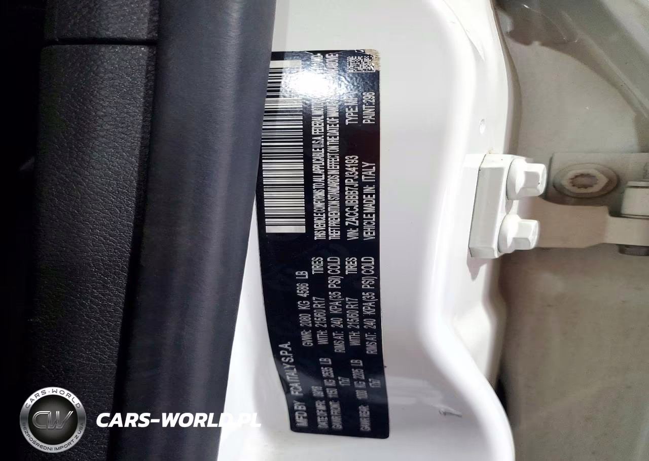 2018 Jeep Renegade Latitude VIN:ZACCJBBB7JPJ34193 - 12